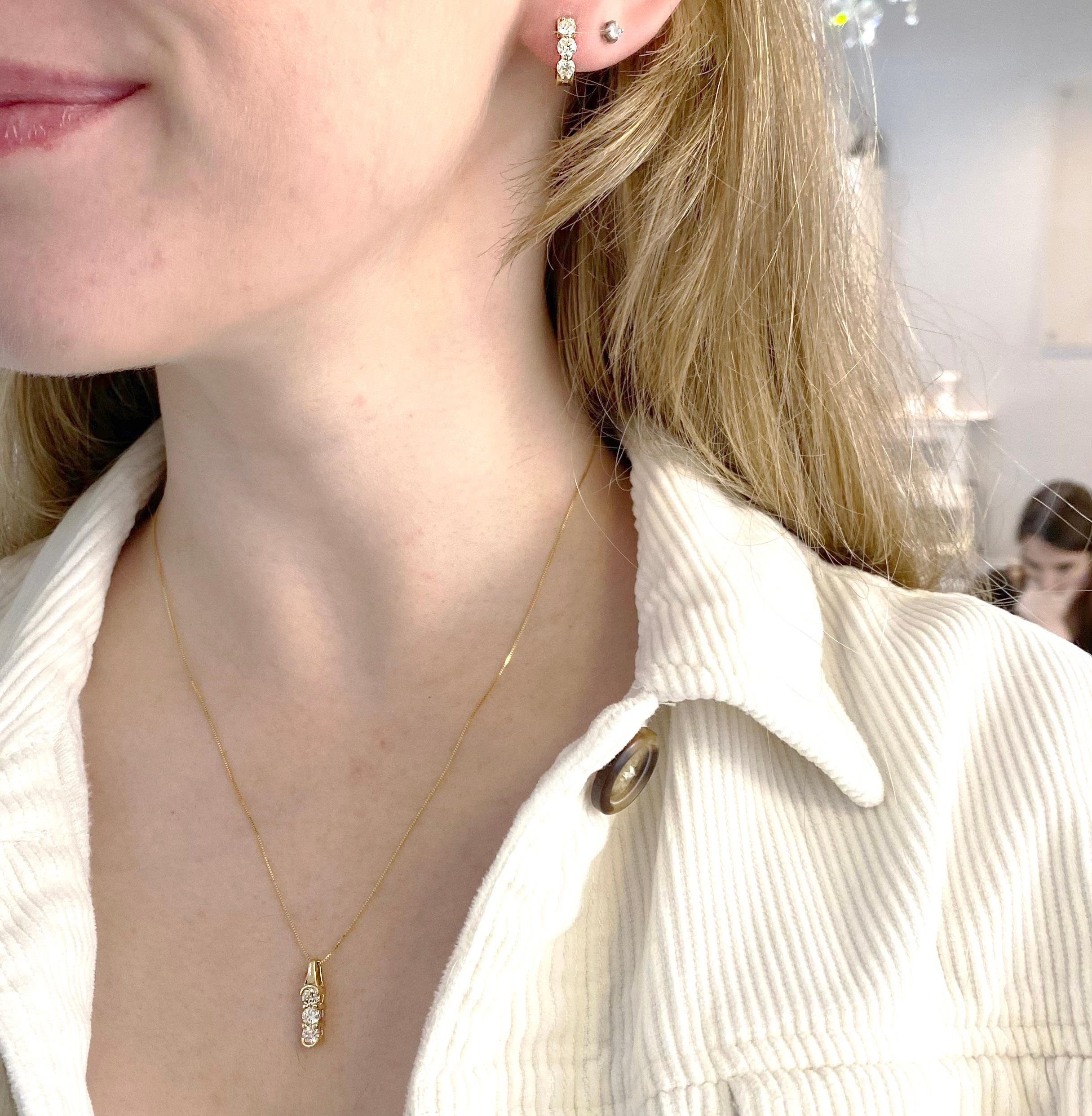 Drei-Diamant-Halskette, runder Diamant-Tropfen-Anhänger für die gegenwärtige Zukunft Damen im Angebot