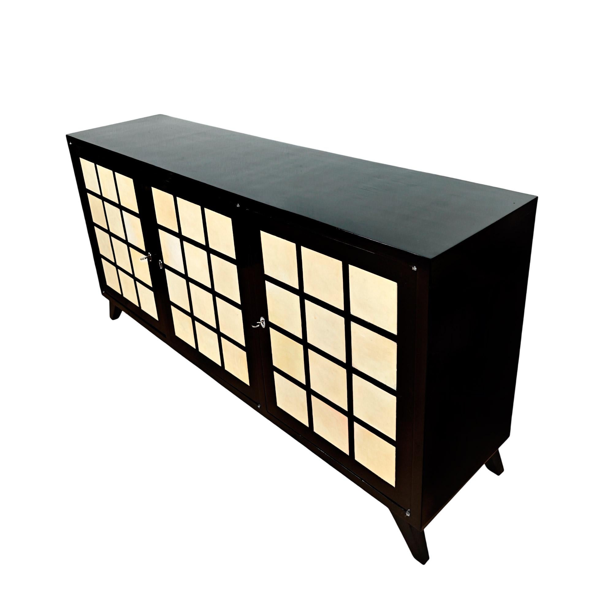 Dreitürige Anrichte - Italien 1940 (Moderne der Mitte des Jahrhunderts) im Angebot