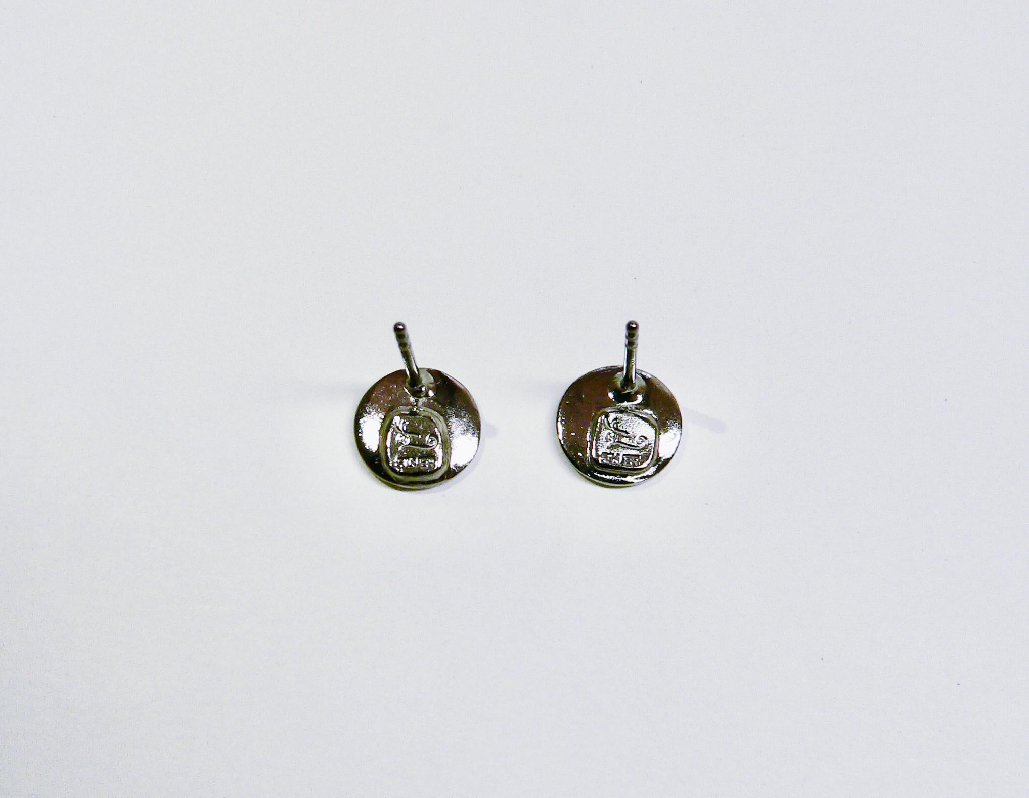 Three Dots Stud Earring (Pair), Black Rhodium-Plated Sterling Silver In New Condition For Sale In Tokyo, JP