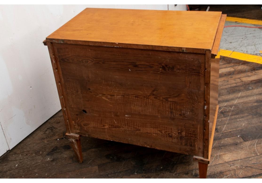 XX secolo Comò a tre cassetti in stile Biedermeier da restaurare in vendita