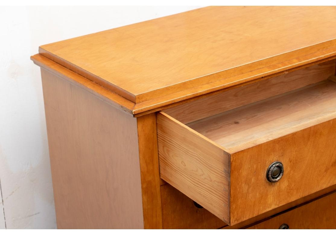 Comò a tre cassetti in stile Biedermeier da restaurare in vendita 2