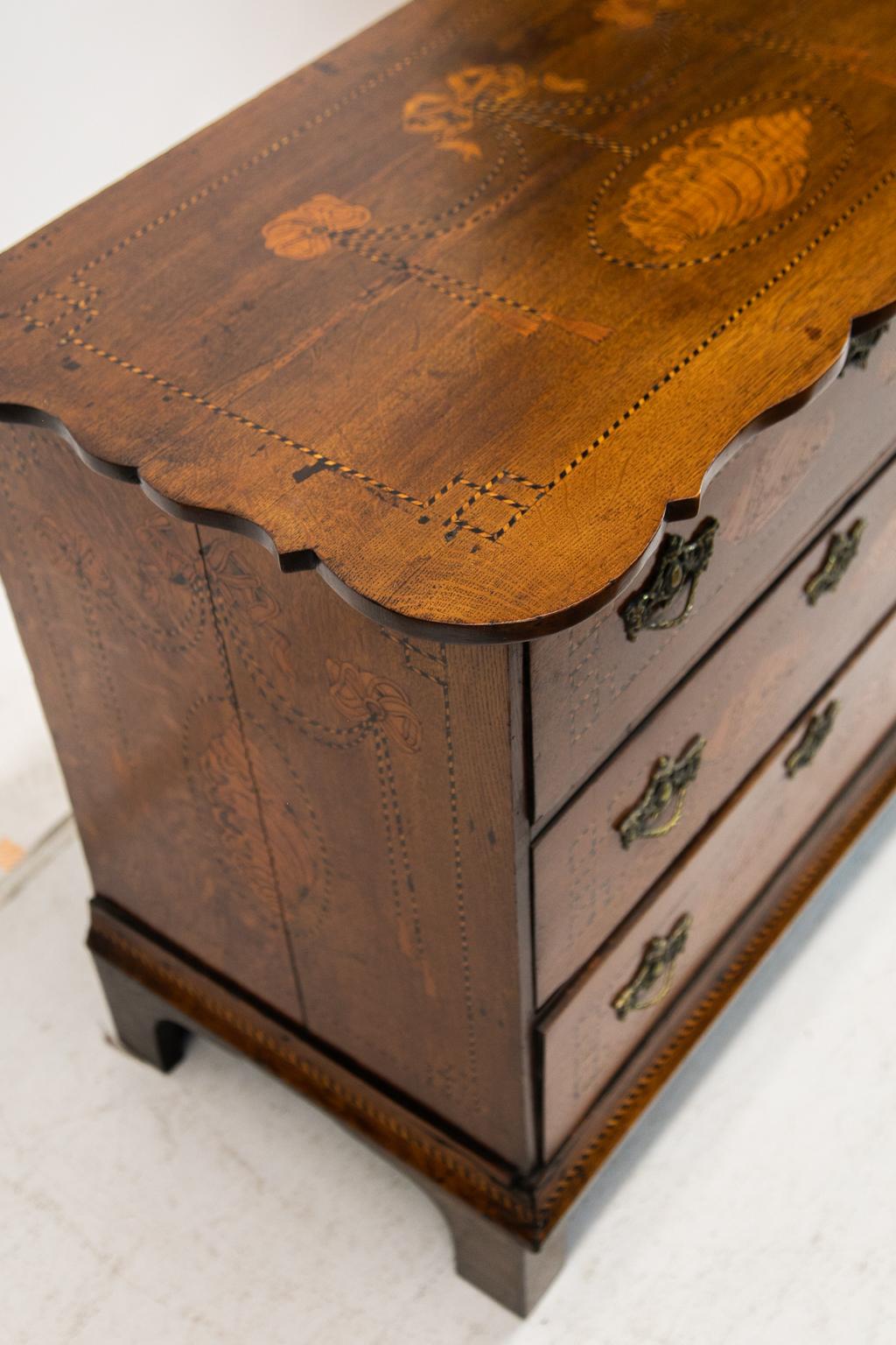 Three-Drawer English Oak Inlaid Chest In Good Condition For Sale In Wilson, NC