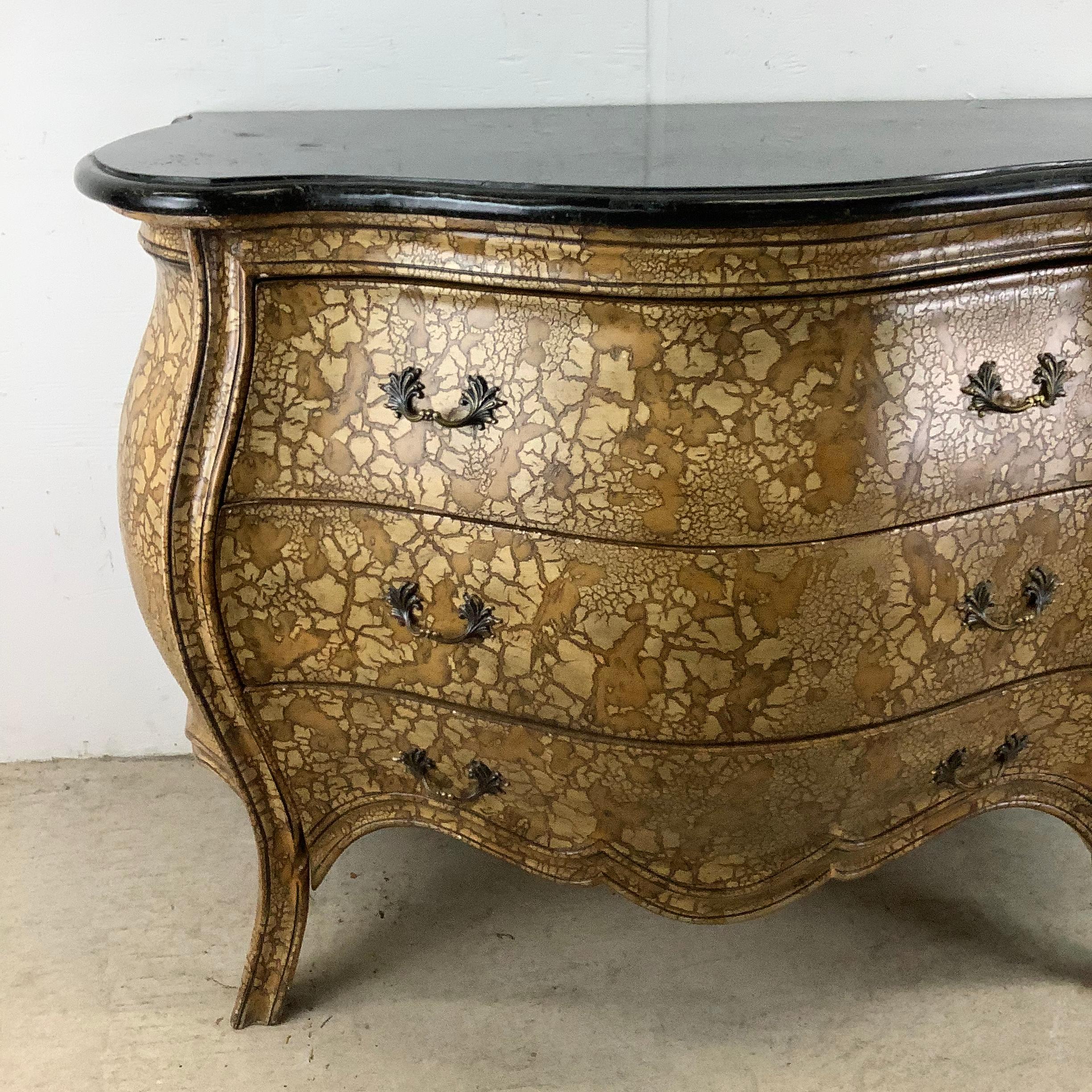 XXI secolo e contemporaneo Cassettone moderno rococò Bombay a tre cassetti con piano in marmo in vendita