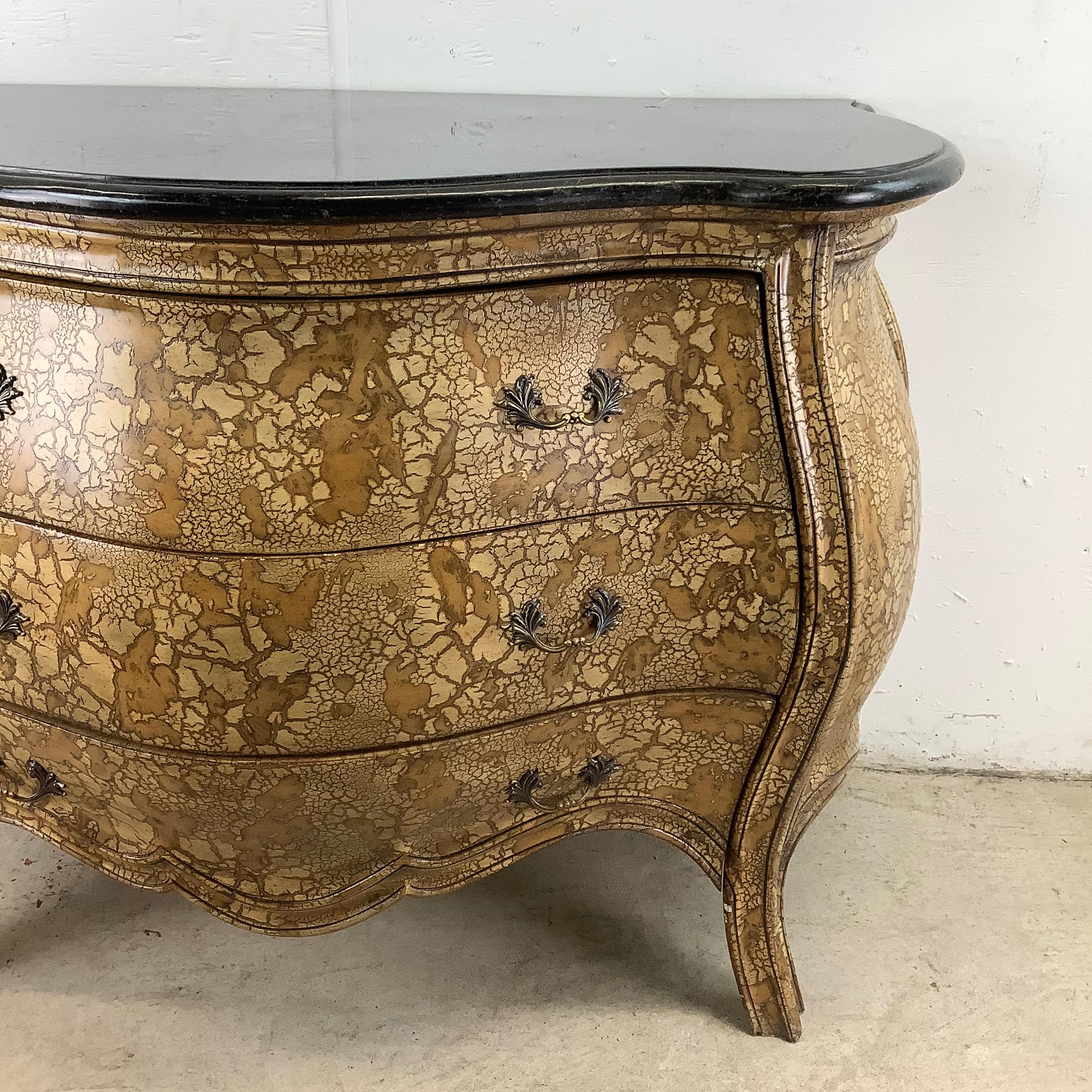 Metallo Cassettone moderno rococò Bombay a tre cassetti con piano in marmo in vendita