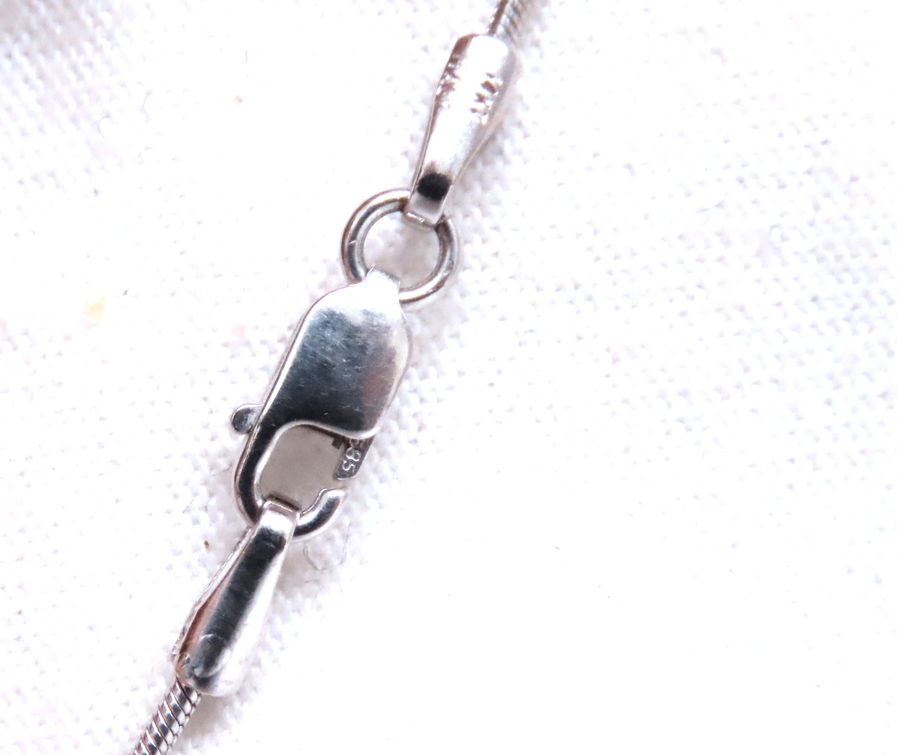 Contemporary Three Drop Natural Diamonds Pendant Necklace 14kt 12517 For Sale