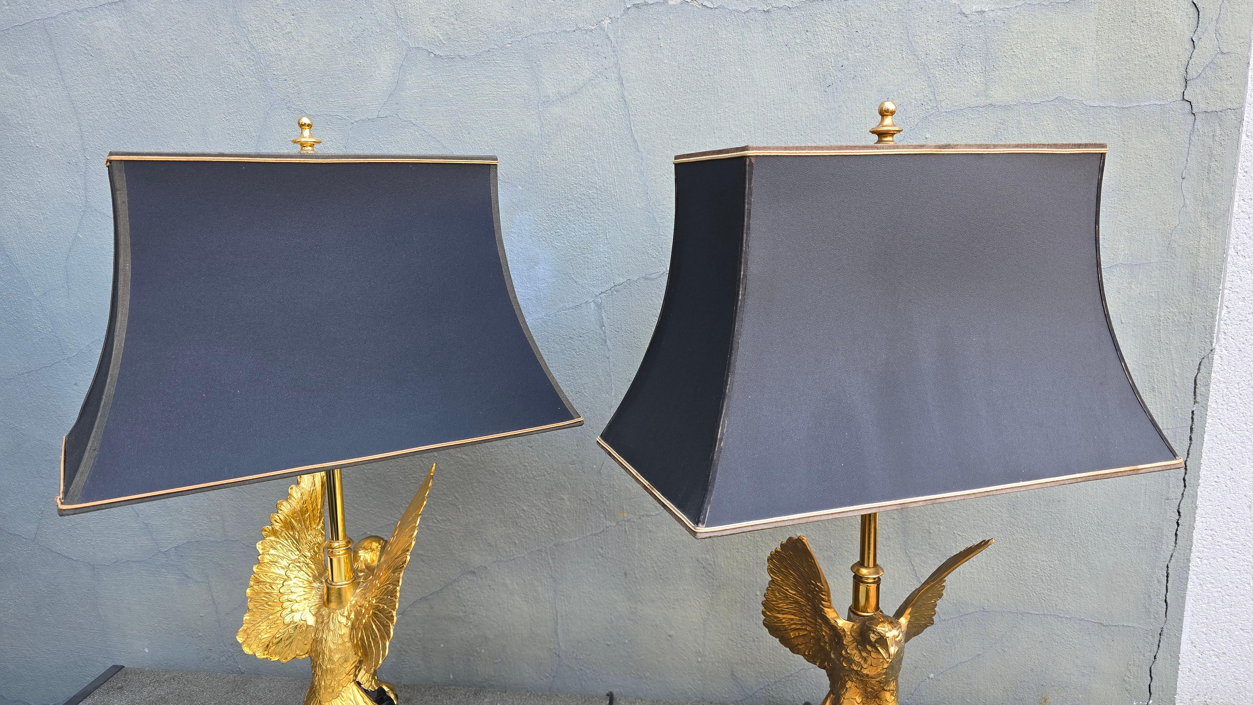 Trois lampes de table aigle de la Maison Jansen en vente 5