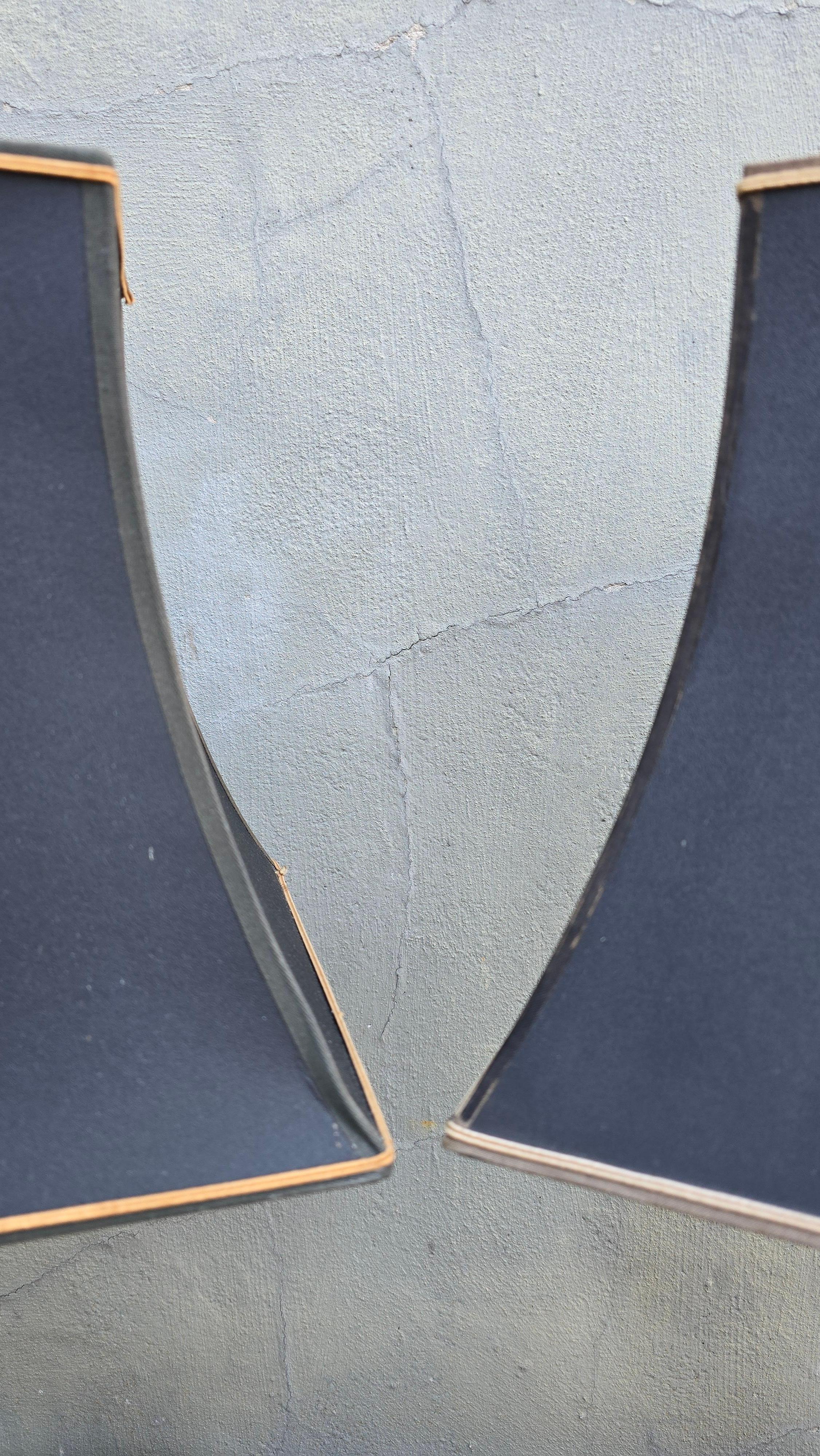 Trois lampes de table aigle de la Maison Jansen en vente 9