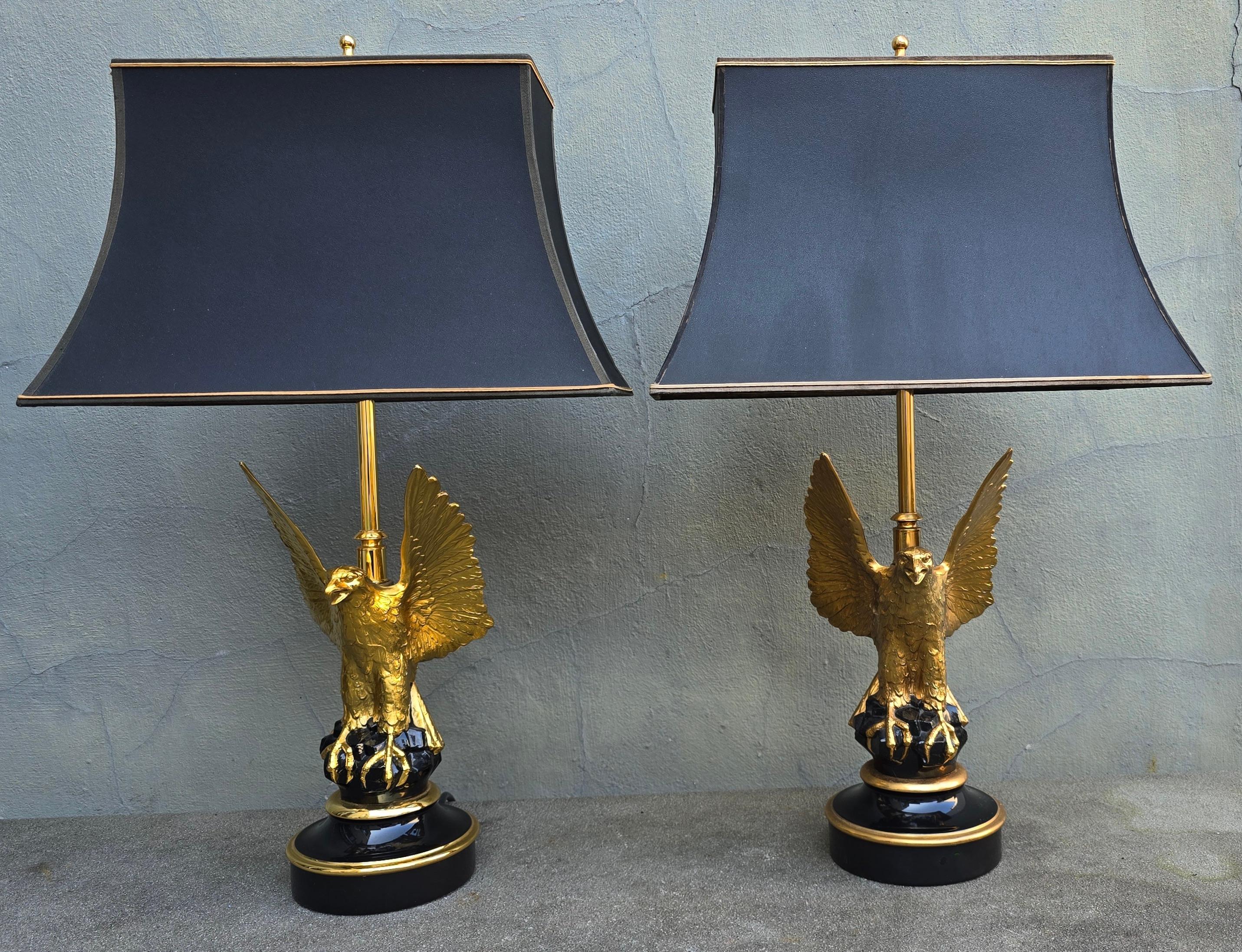 Trois lampes de table aigle de la Maison Jansen en vente 1