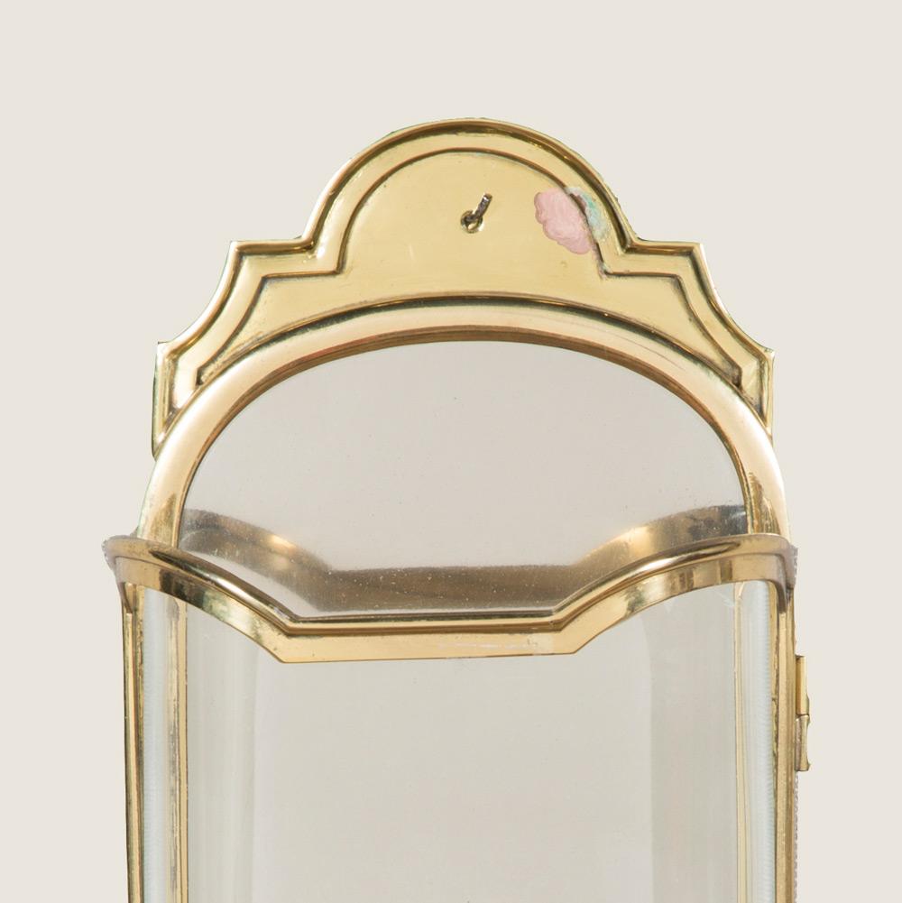 English Three Early Georgian Style Brass Wall Lanterns with Convex Glass Fronts For Sale