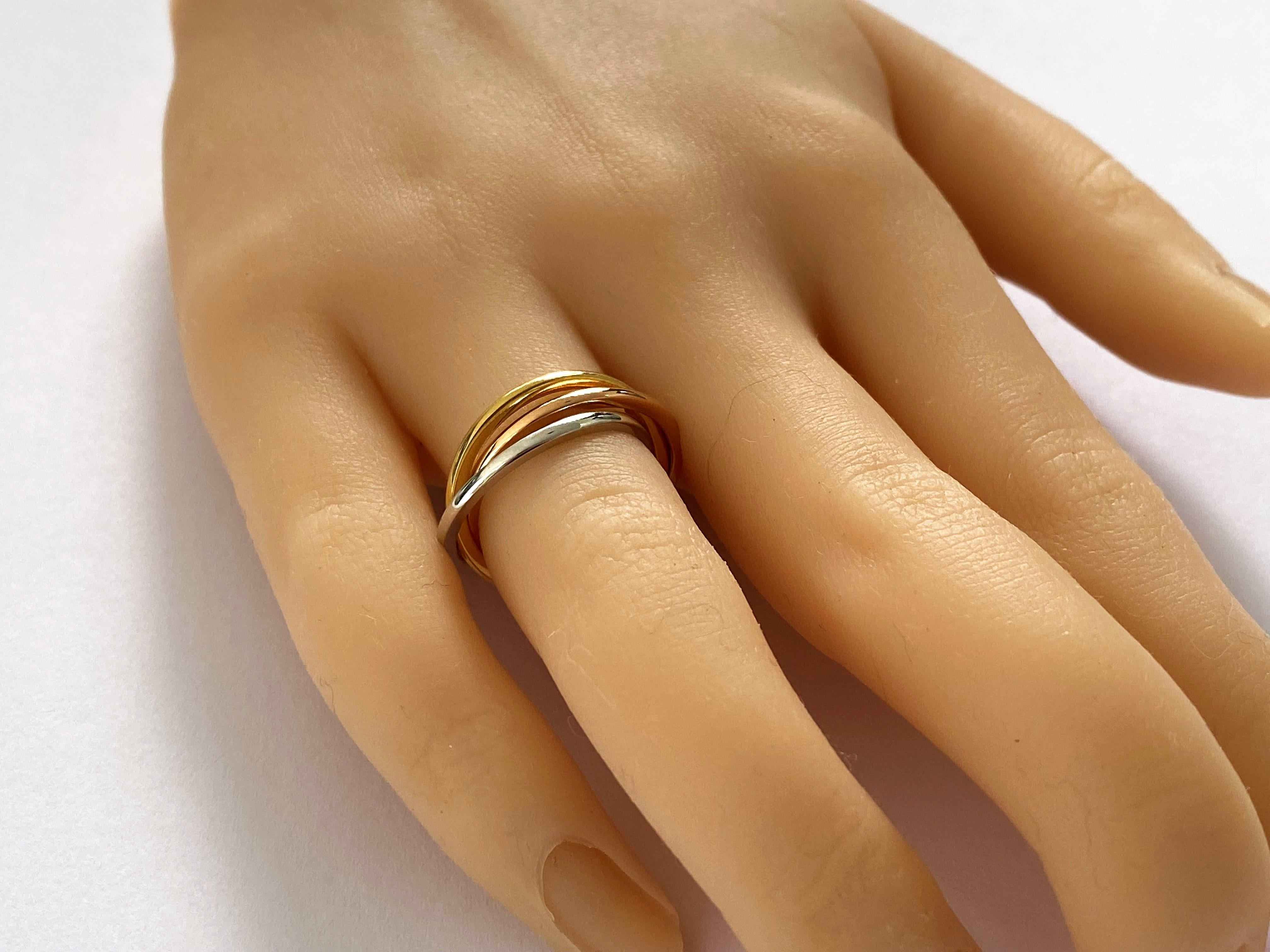 Women's Three Eighteen Karat Tri Color Rolling Ring Band Finger