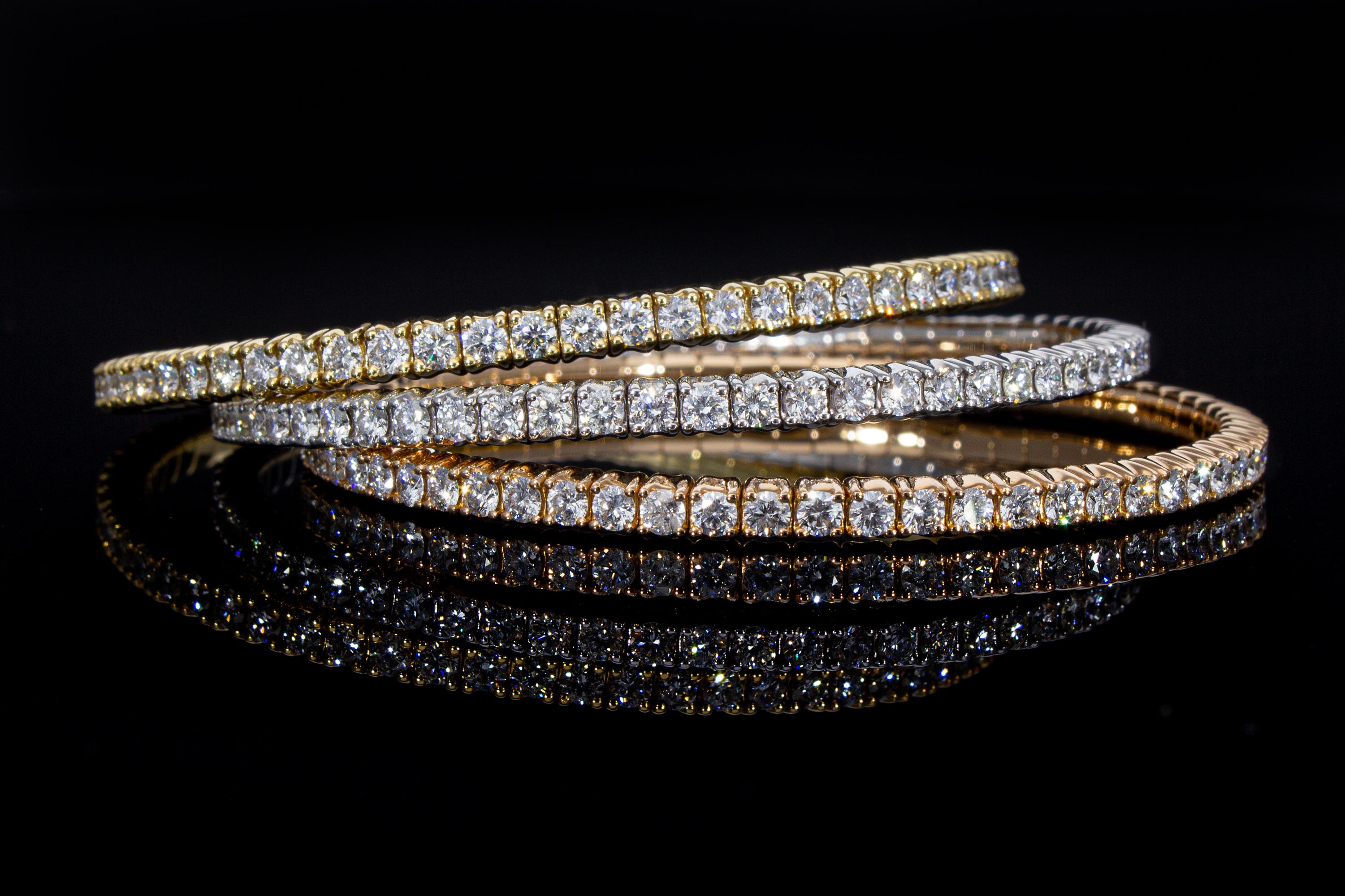 Three Elastic Tennis Bracelets, 12.51 ct Diamonds, Tricolor 18 Kt. Made in Italy For Sale 4