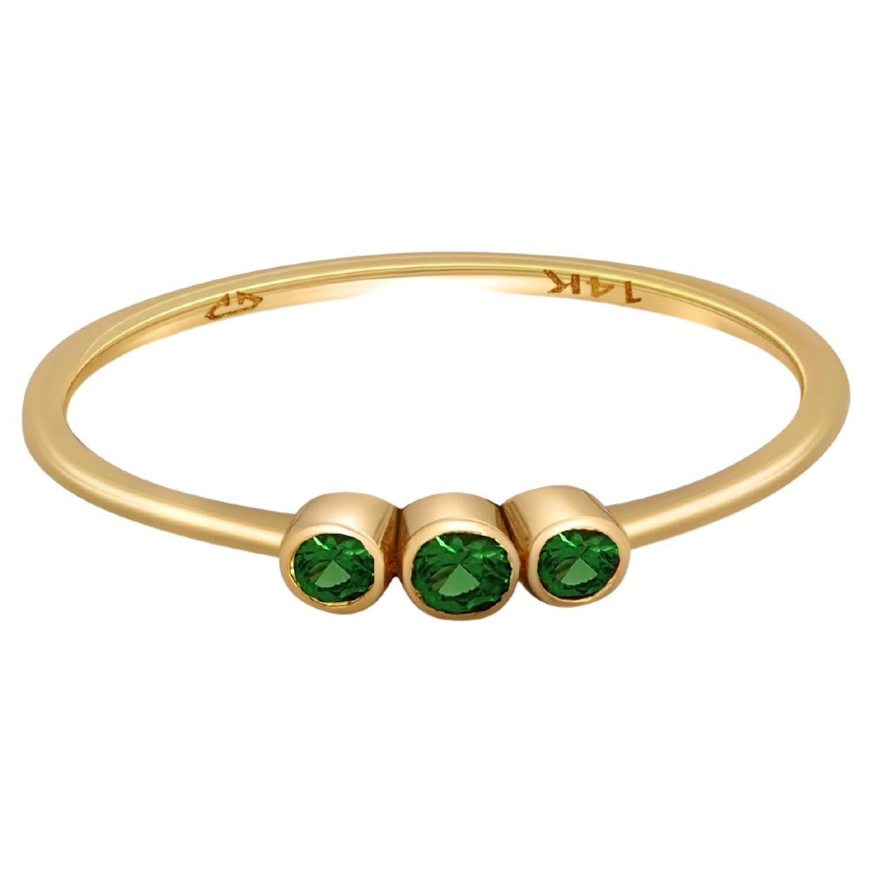 in vendita:  Anello con tre smeraldi in oro 14k