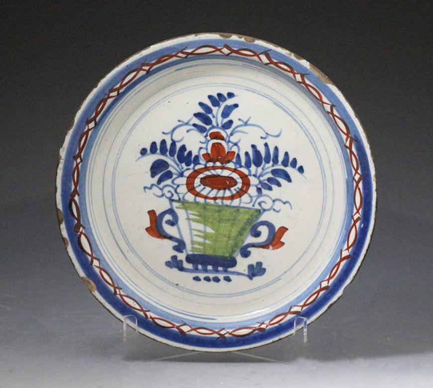 Mid-18th Century Three English Delftware Decorative Plates with Polychrome Colors For Sale