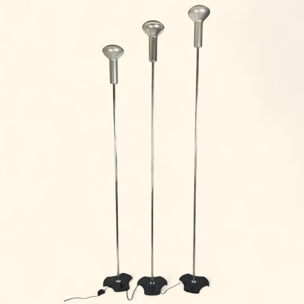 Milieu du XXe siècle Three Floor Lamps Model #1073 by Gino Sarfatti / Arteluce en vente