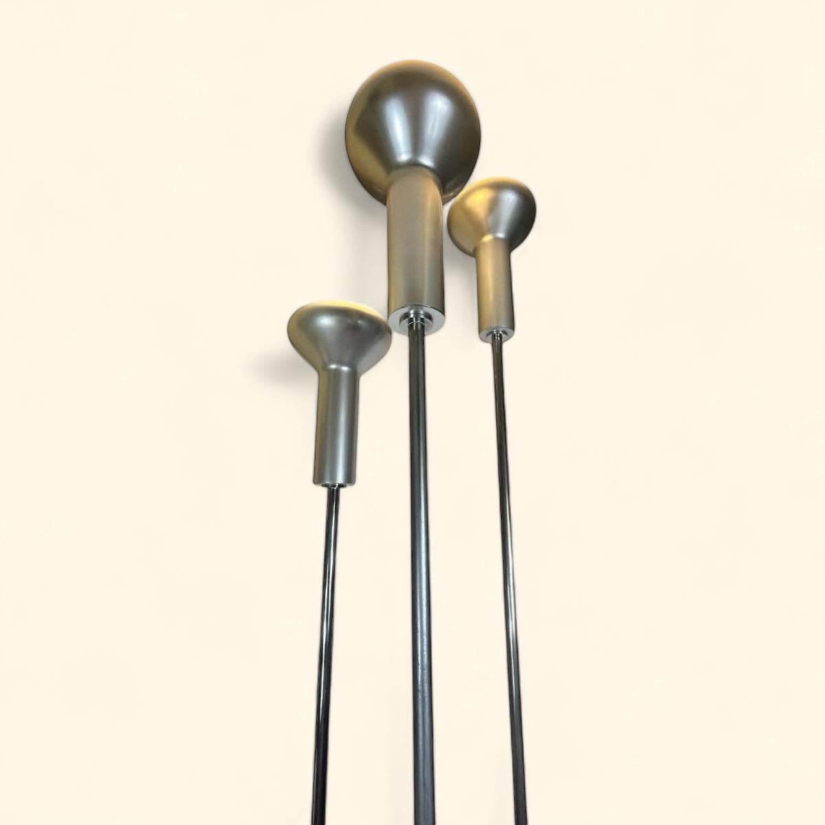 Three Floor Lamps Model #1073 by Gino Sarfatti / Arteluce en vente 2