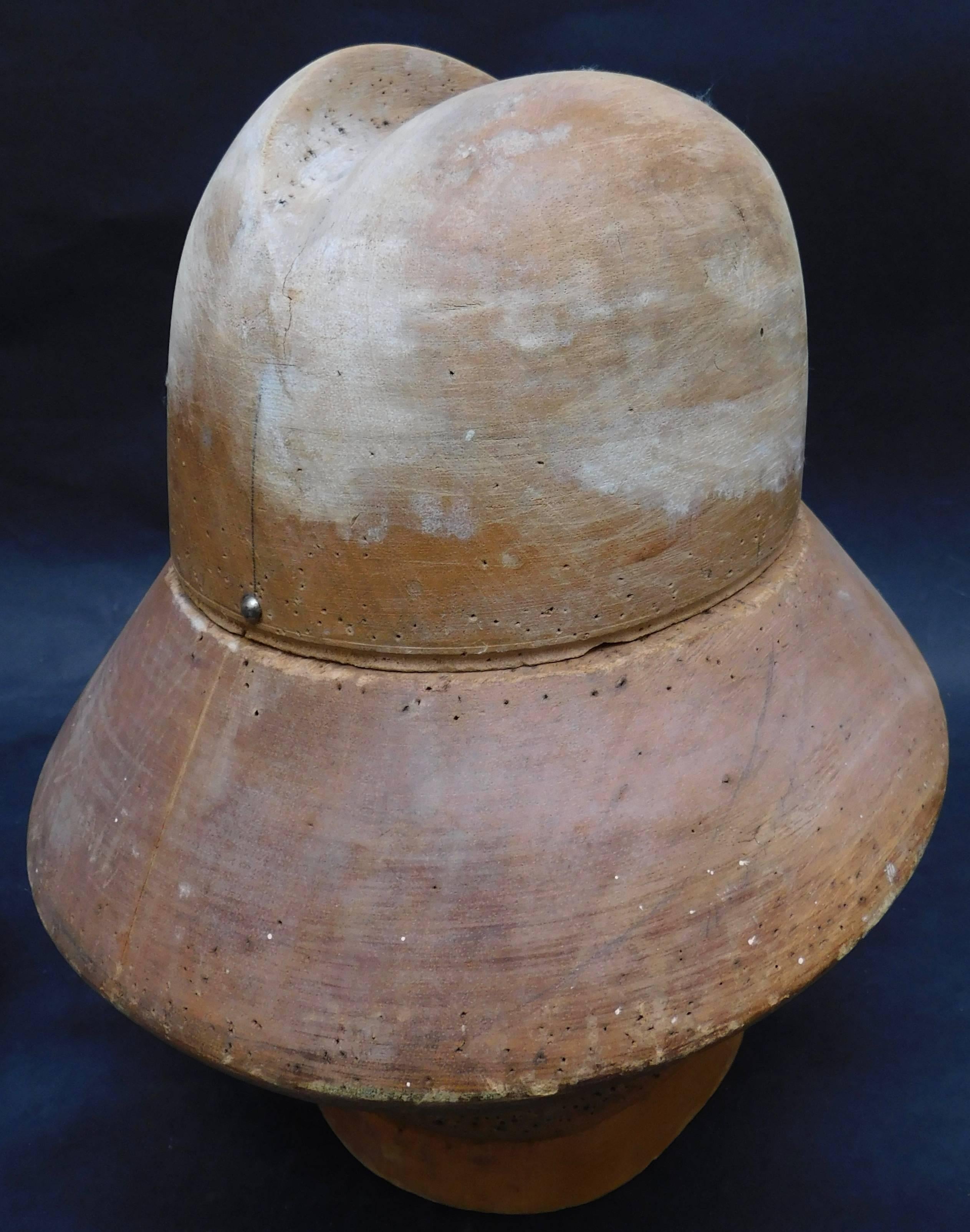 Three French Wood Milliner Hat Block Forms, circa 1930 For Sale 2