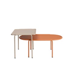 Drei "Geometrie"-Design-Tische mit Metall- oder Laminatplatten, Indoor, Outdoor