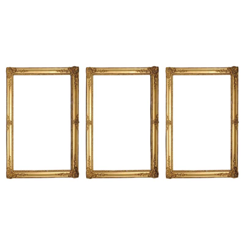 Pair of Gilded Wooden Frames For Sale at 1stDibs