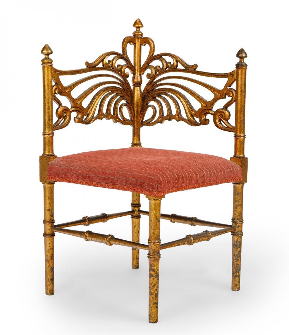 Anonyme
Probablement France ; vers 1900
Bois doré et tapissé

Dimensions approximatives : 30 x 19 x 19 pouces (chacun)

Une suite distinctive de trois fauteuils d'angle en bois doré (probablement en noyer) mêlant le style provincial français et