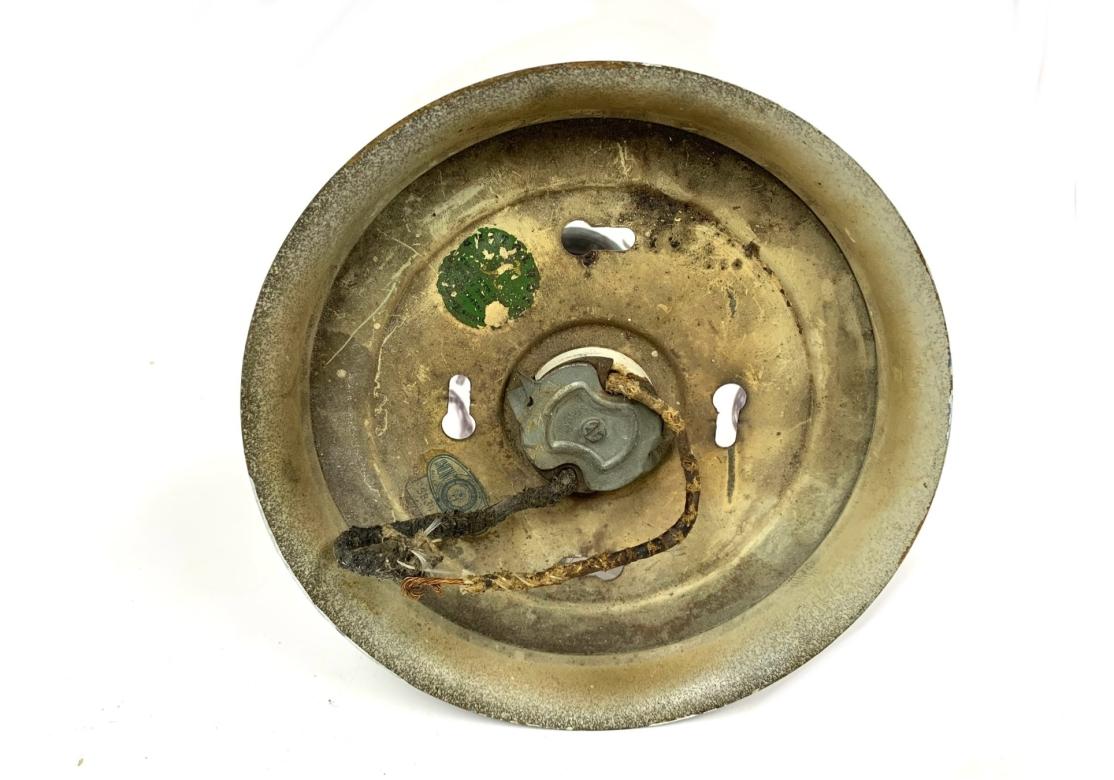 Drei Glas und Messing plattiert Bell Form Flush Mount Leuchten für die Wiederherstellung im Angebot 6