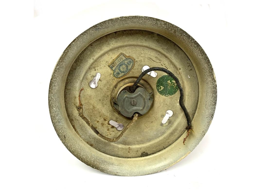 Drei Glas und Messing plattiert Bell Form Flush Mount Leuchten für die Wiederherstellung im Angebot 12