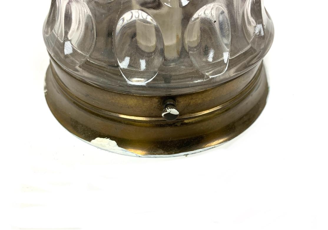 Drei Glas und Messing plattiert Bell Form Flush Mount Leuchten für die Wiederherstellung im Angebot 3