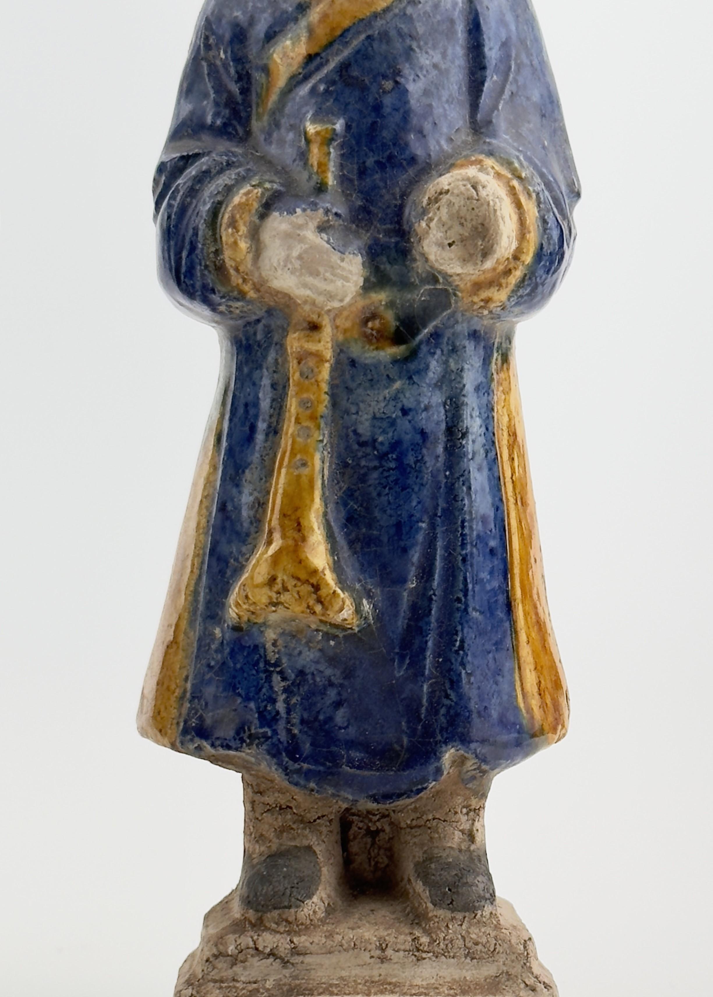 Three Glazed Figures of Musicians, Ming Period (1368-1644) For Sale 4