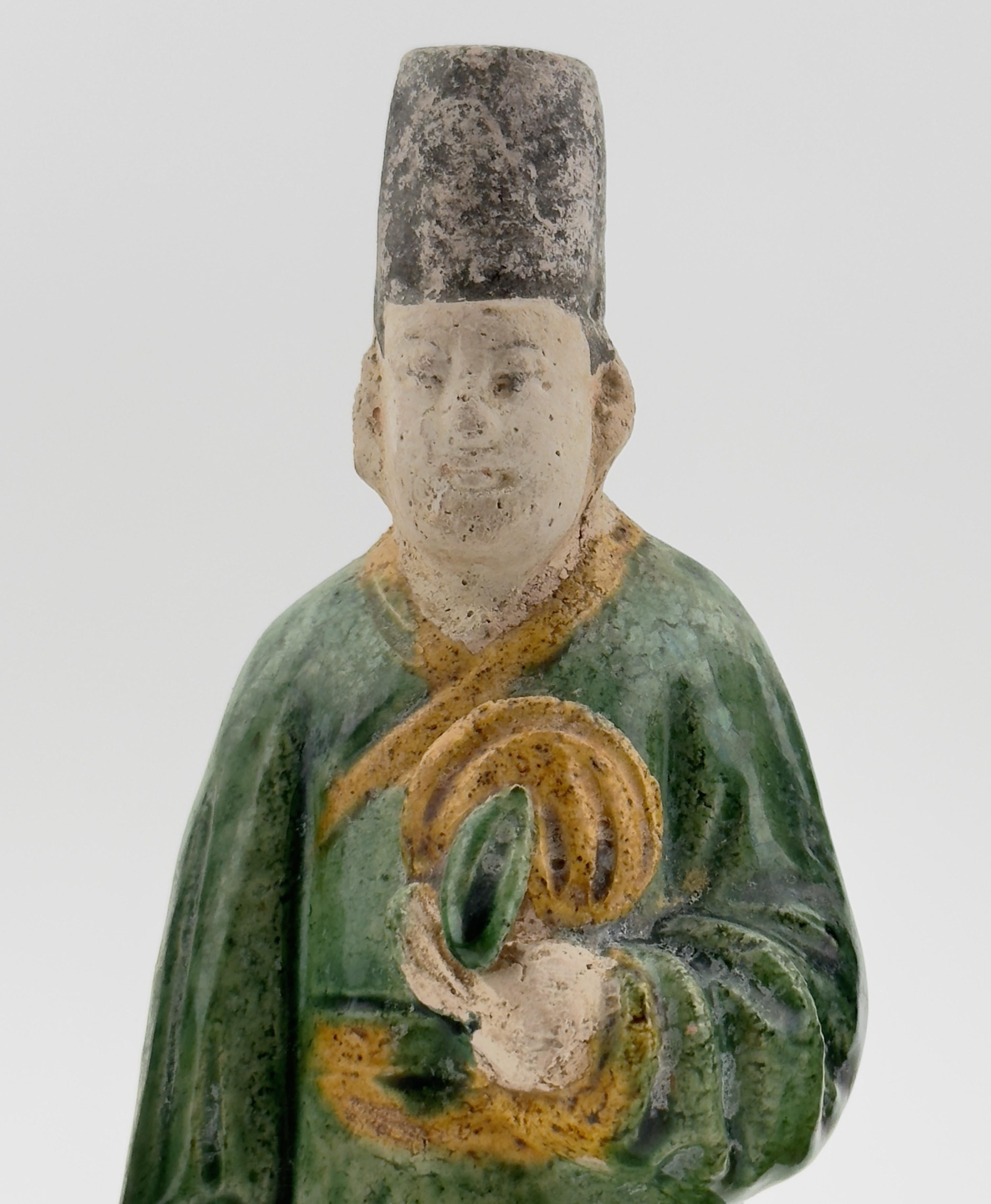 Three Glazed Figures of Musicians, Ming Period (1368-1644) For Sale 1