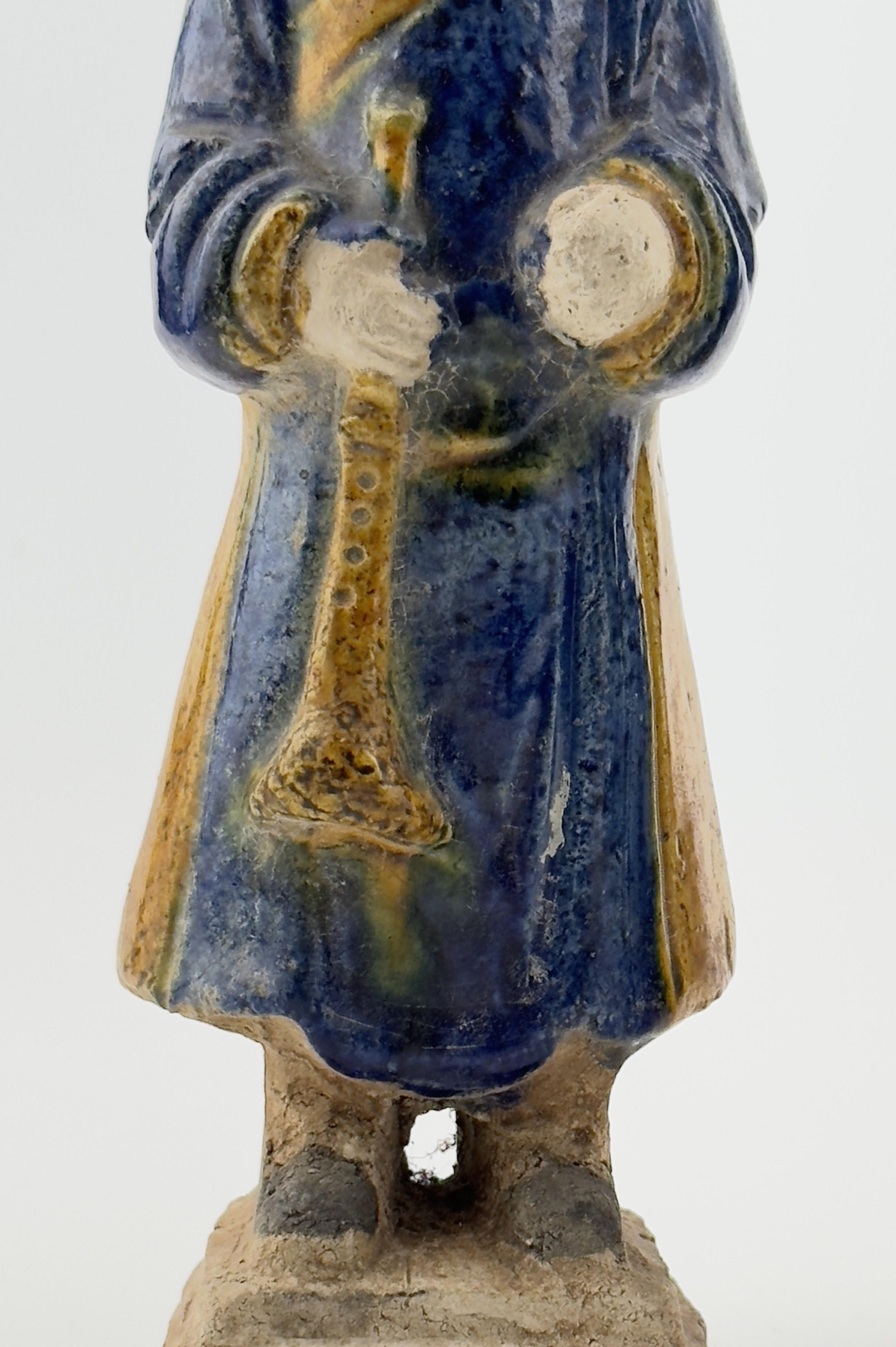 Three Glazed Figures of Musicians, Ming Period (1368-1644) For Sale 3