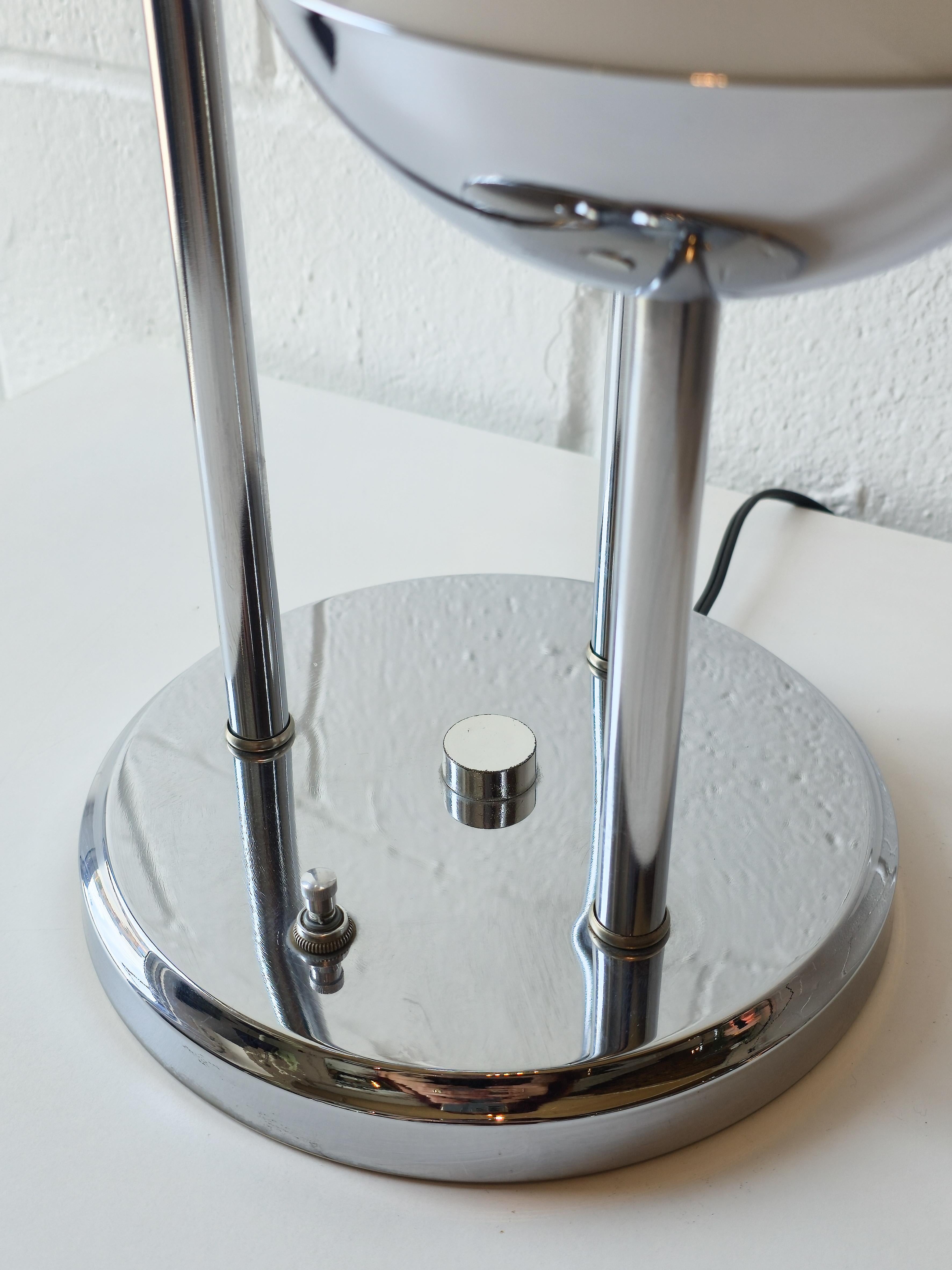 Drei Kugel- und Chrom-Tischlampe im Space Age-Stil im Angebot 5