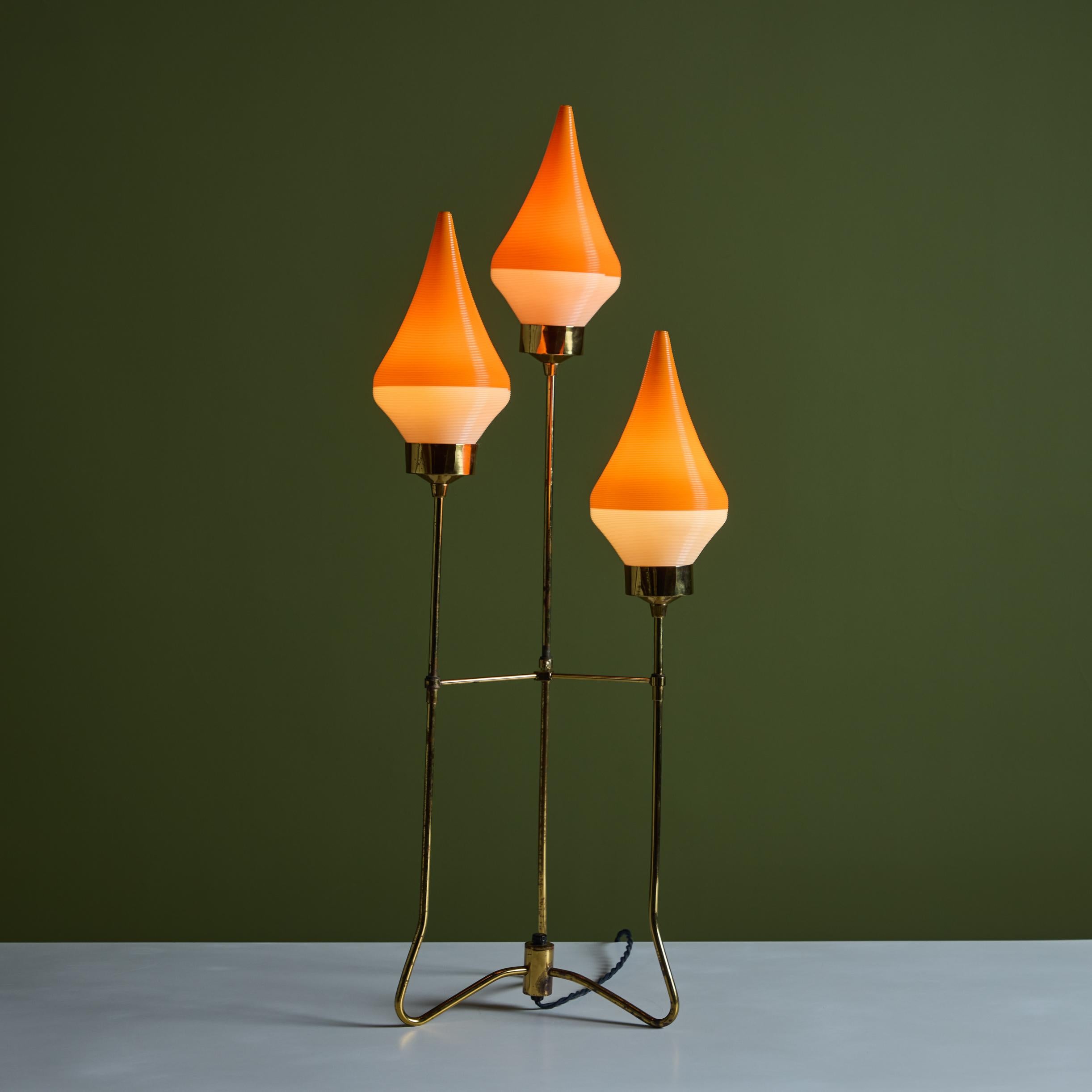Rotaflex table lamp designed by Yasha Heifetz for The Heifetz Company c.1950s. Based around a new plastic technology originally developed in France, the Rotaflex line produces soft light through a graduated diffuser resembling the articulation of a