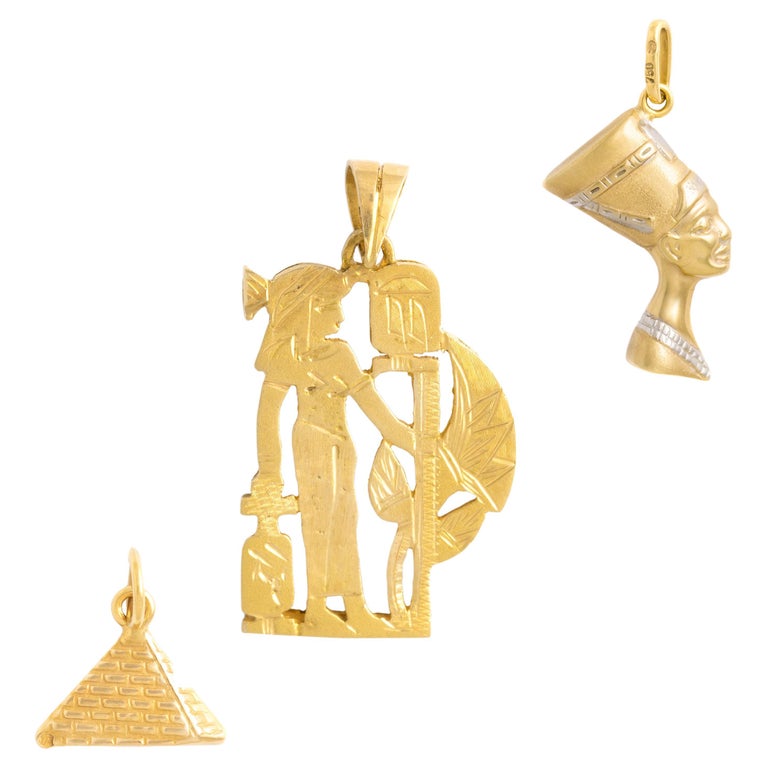 Three Gold 18K Egyptomania Pendants For Sale at 1stDibs