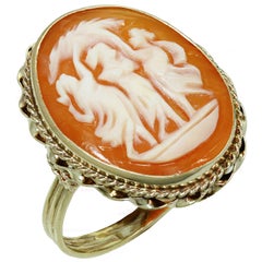 Three Graces Shell Cameo Yellow Gold Ring