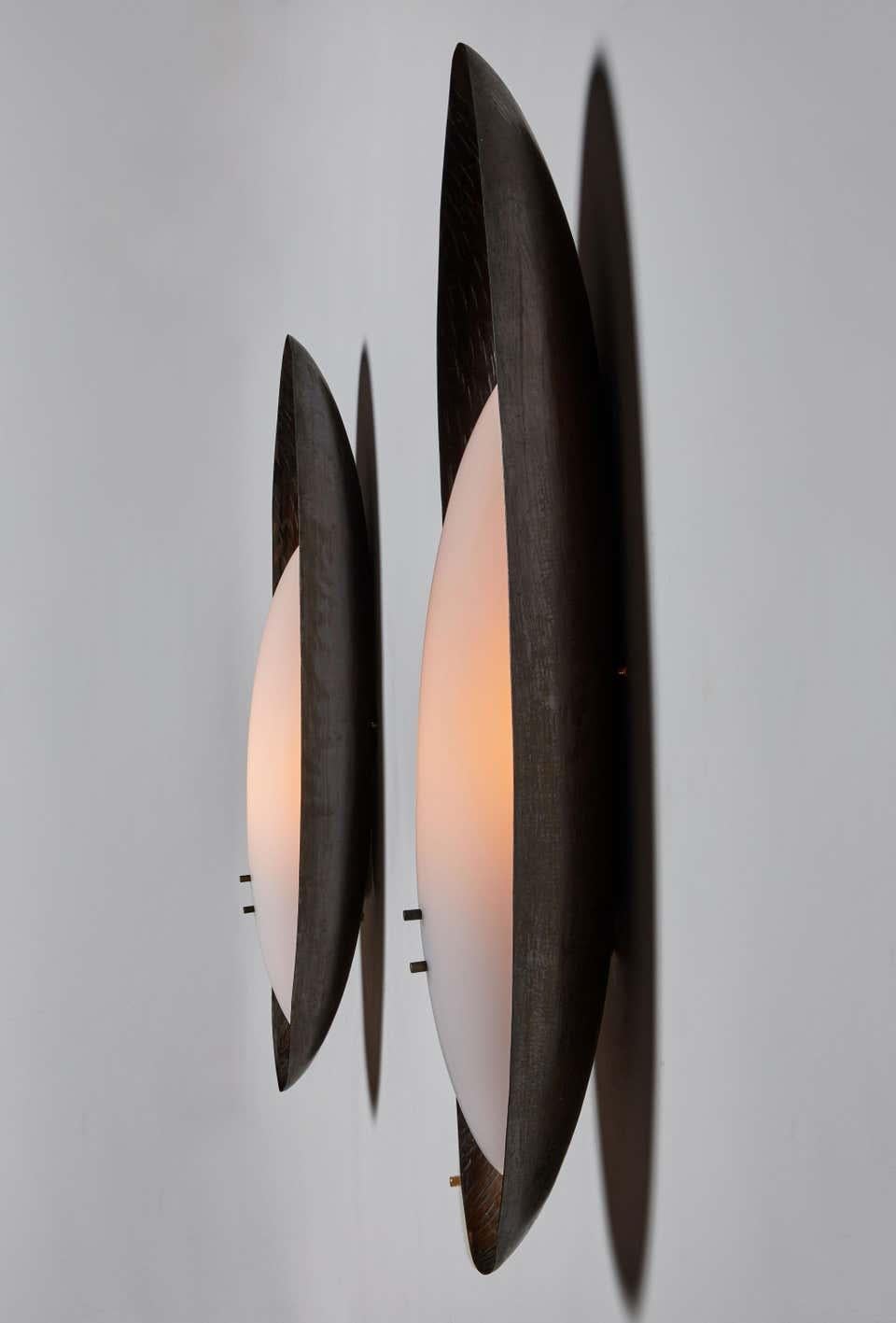 Mid-Century Modern One Hammered Copper Sconce by Reggiani