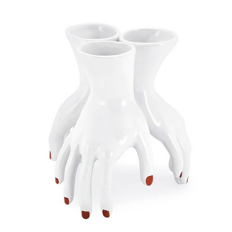 Vase à trois mains en céramique blanche Excellent état - En vente à Paris, FR