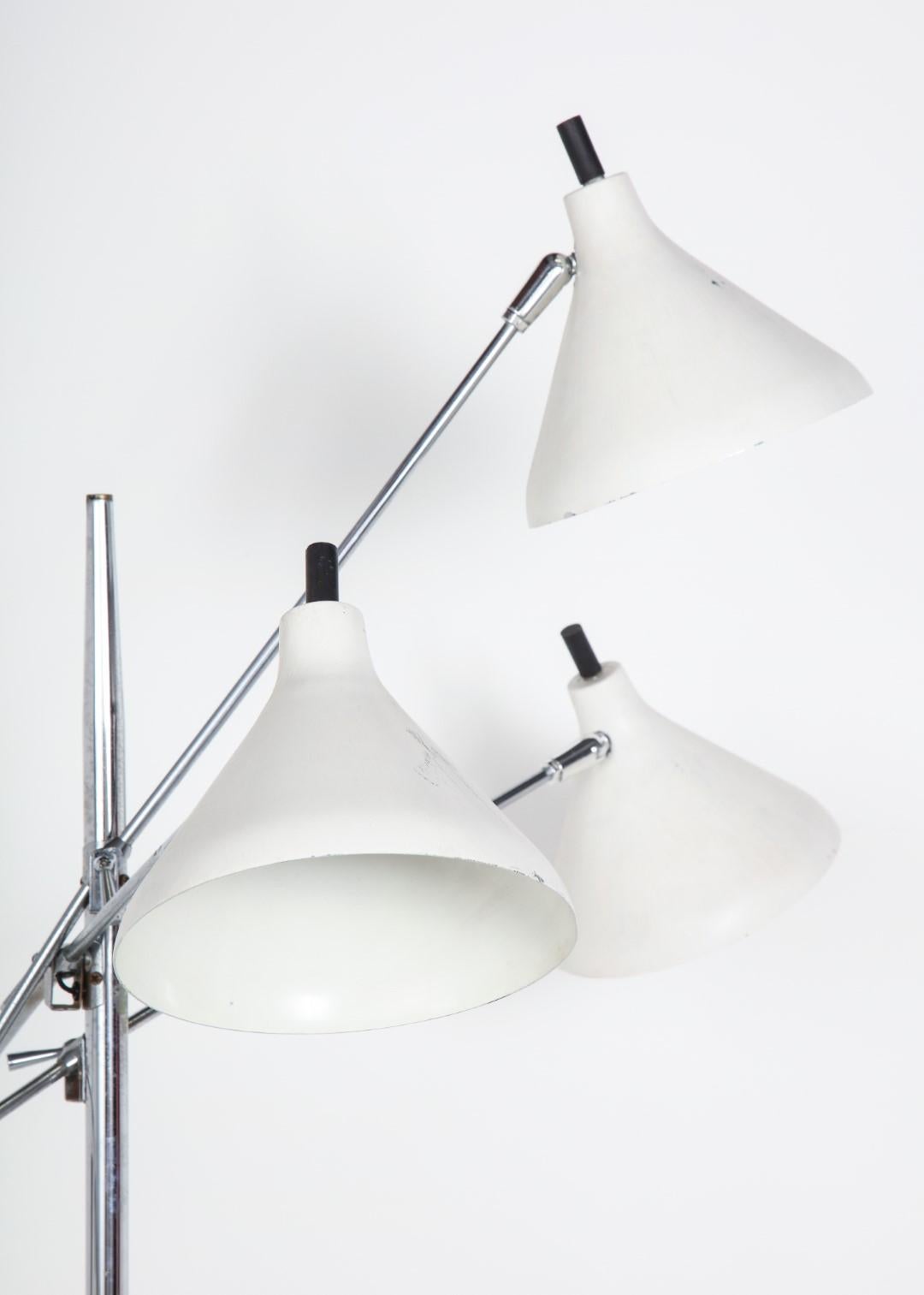 Three-Head White and Chrome Floor Lamp by Underwriters Laboratories, circa 1960 4