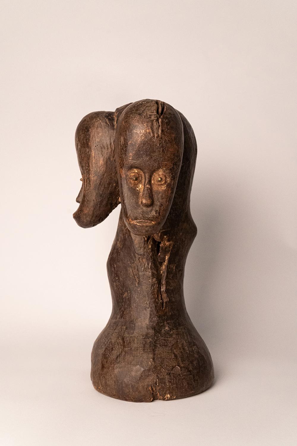 Hand-Carved Three heads Fang reliquary, 20th c For Sale