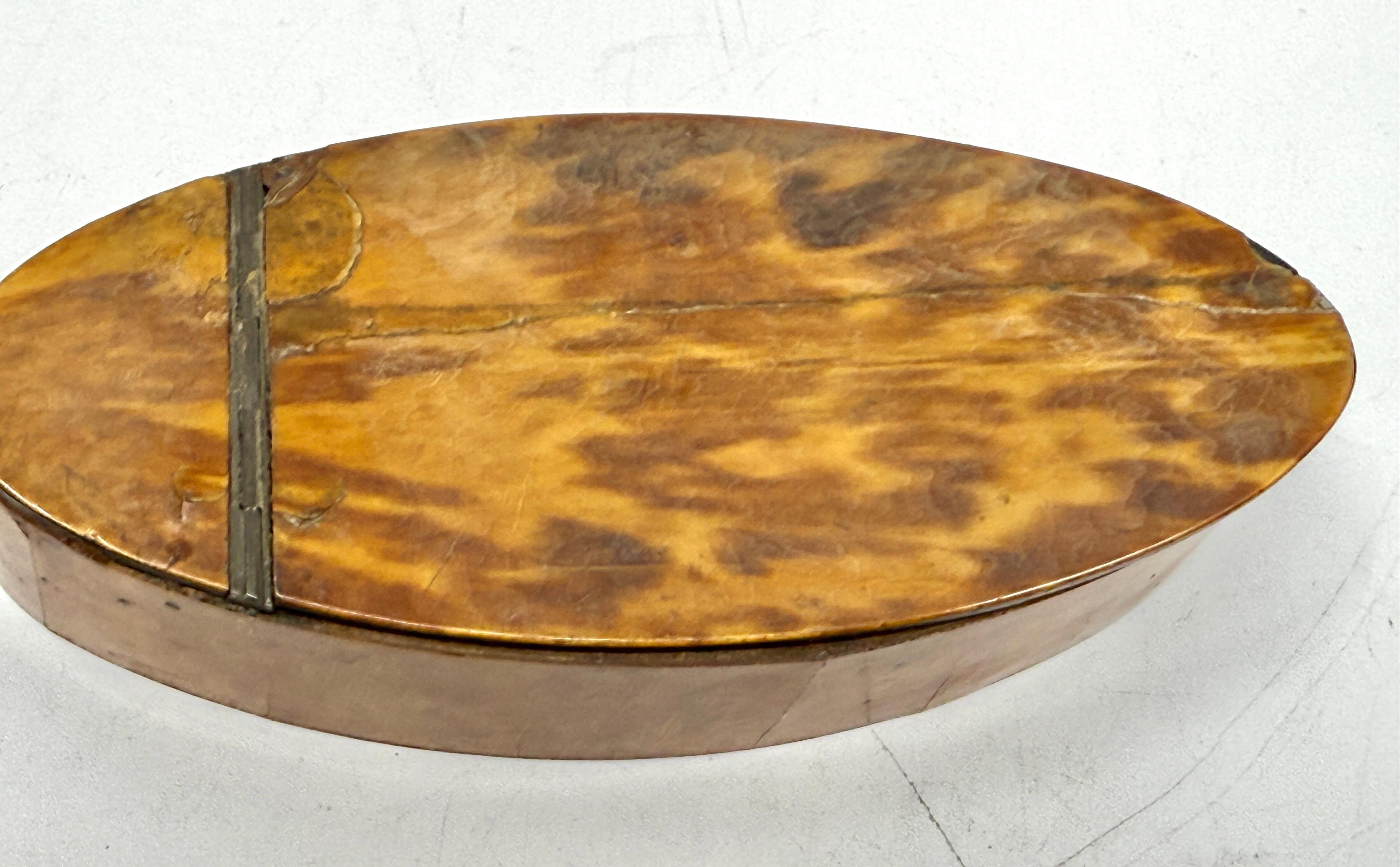 Three Horn, Silver and Wood Trinket or Snuff Boxes For Sale 4