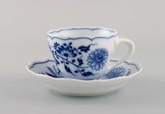 Three Hutschenreuther Coffee Cups in Hand-Painted Porcelain, 1930s / 40s