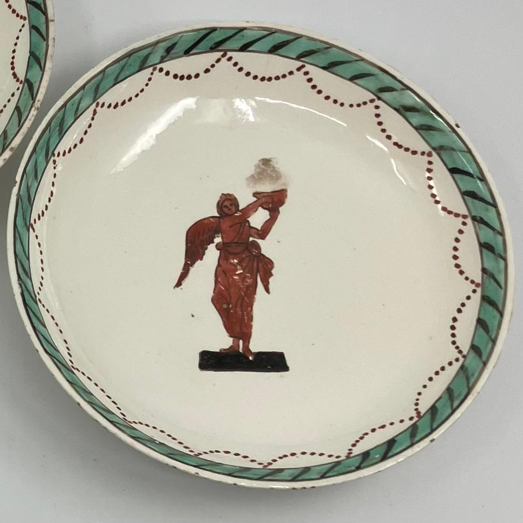 Faïence Trois plats italiens en Creamware classique vert et rouge en vente