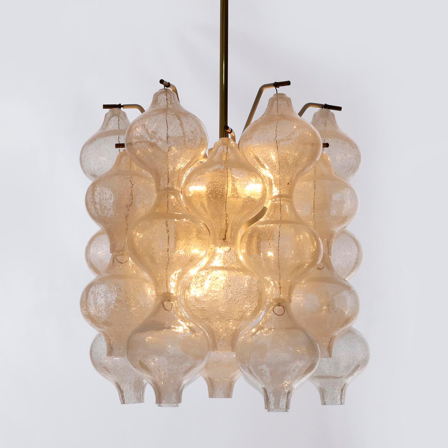 Three Kalmar 'Tulipan' Chandeliers Pendant Lights, Glass Brass, 1970 In Excellent Condition In Hausmannstätten, AT