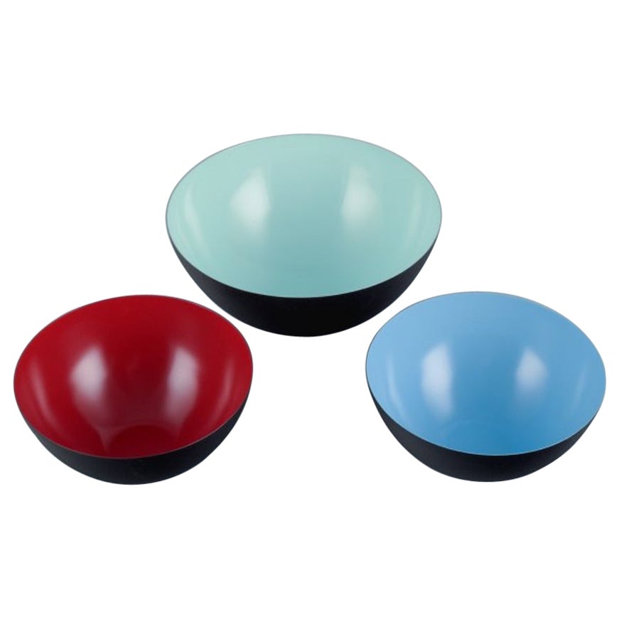 Tre ciotole Krenit in metallo. Blu, rosso e verde menta. 2000s.