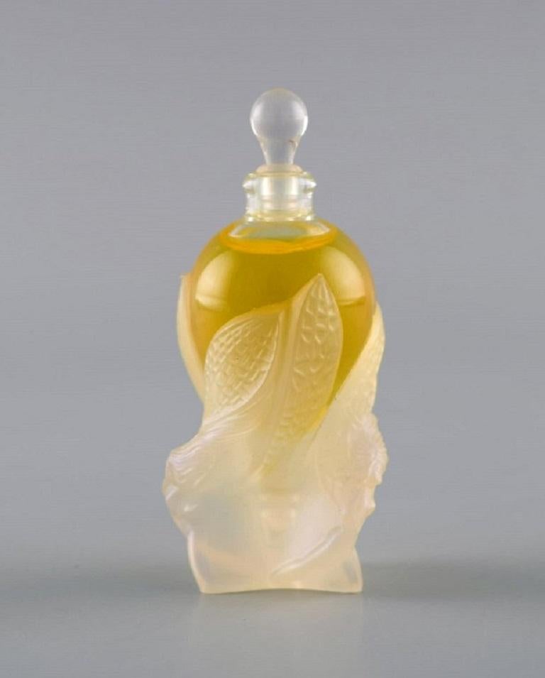 Drei Lalique-Parfümflaschen. Spätes 20. Jahrhundert (Metall) im Angebot