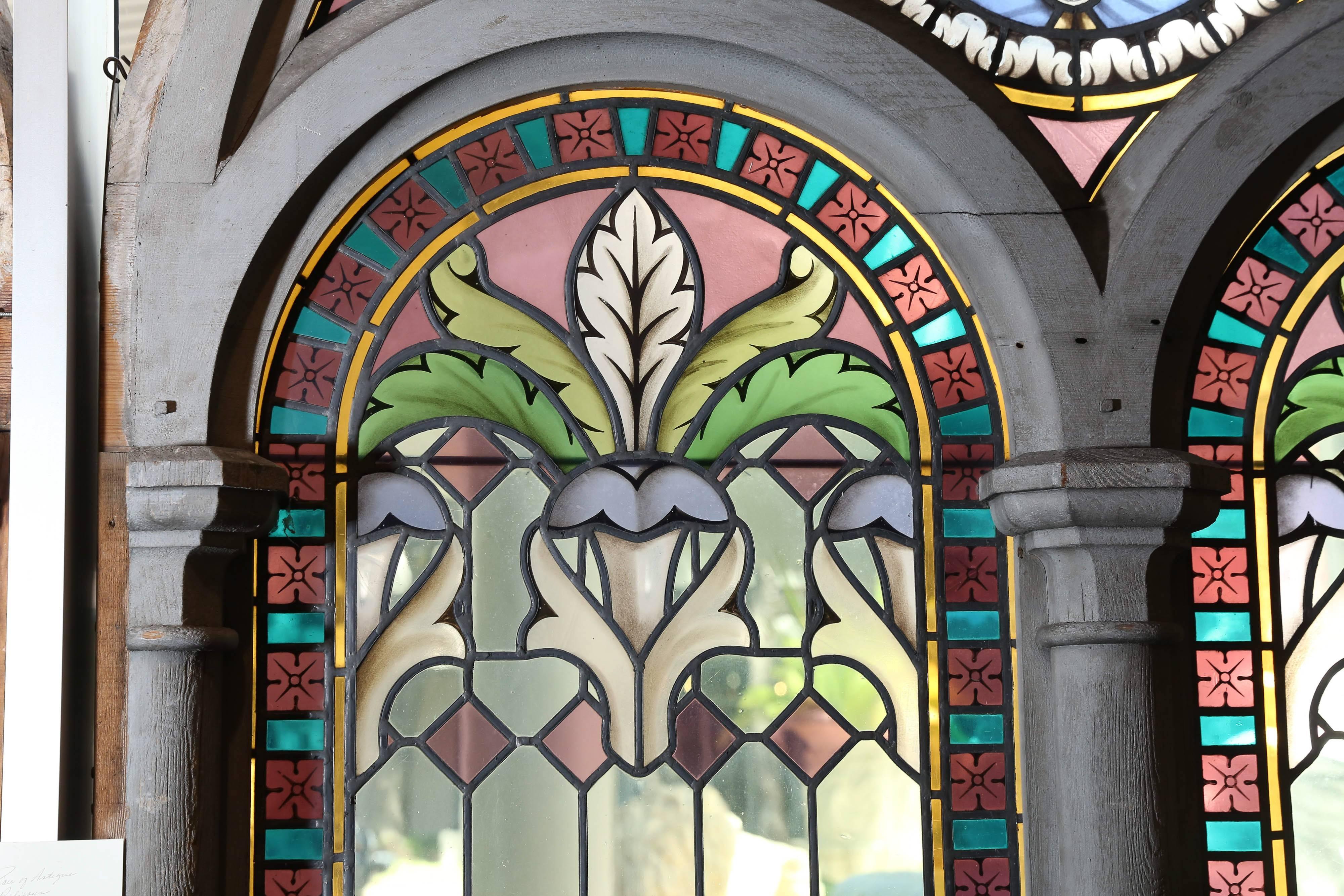 Three Large Stained Glass Windows, Religious In Good Condition In Houston, TX