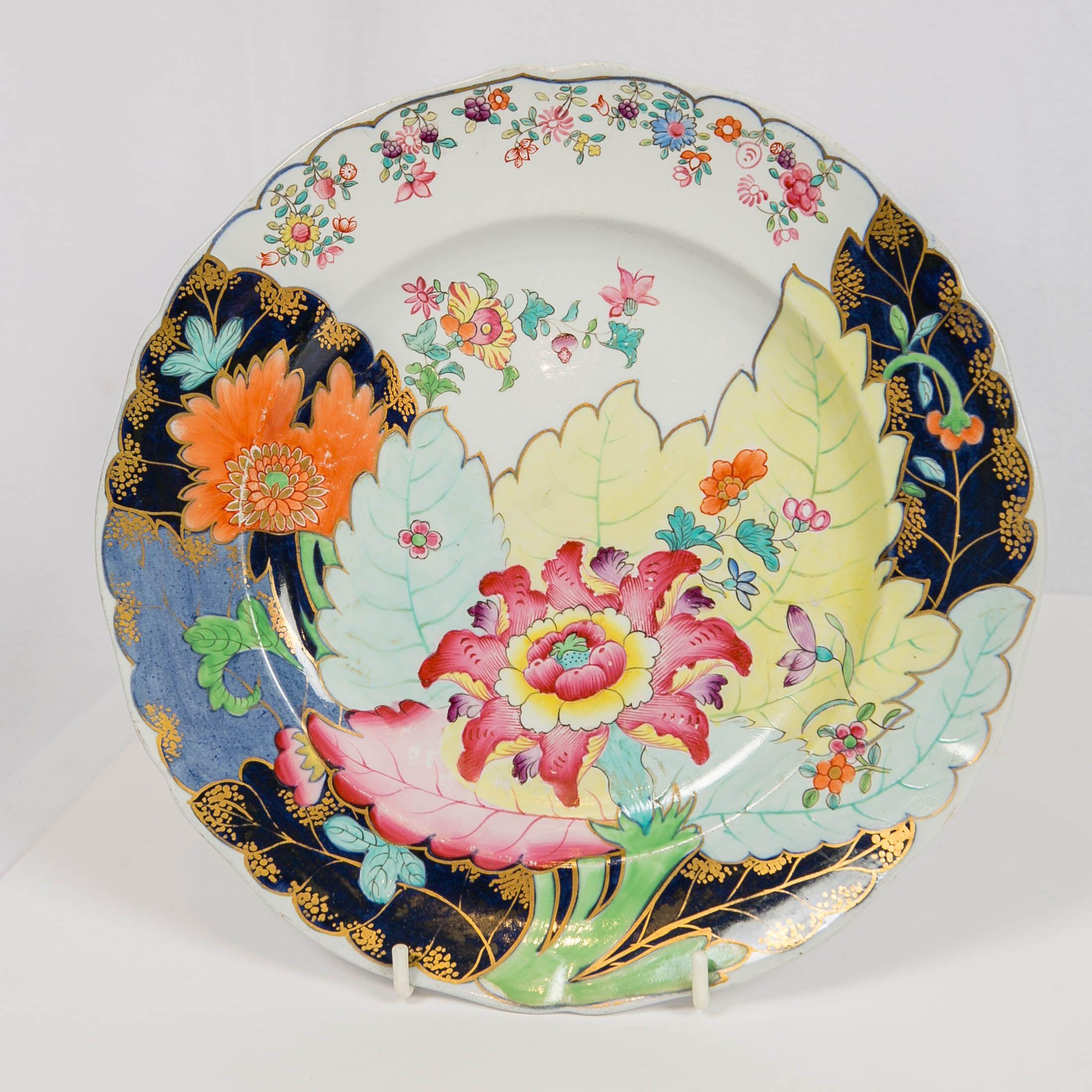 19th Century Three Large Tobacco Leaf Plates Made by Spode in England, circa 1820