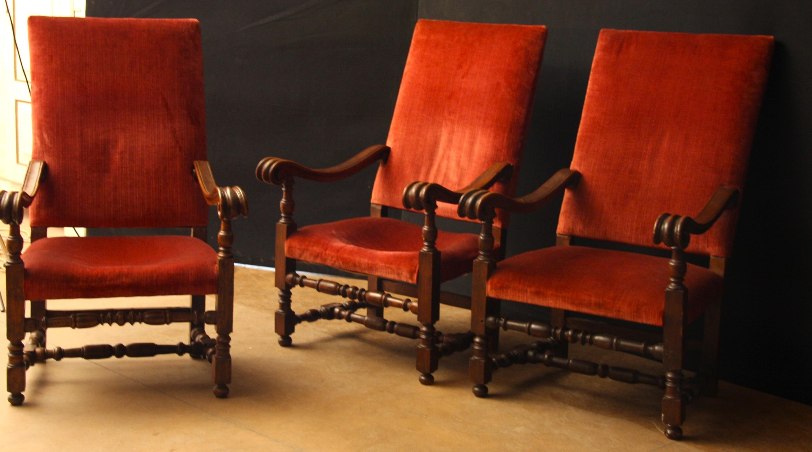 Italian Three Large Walnut Chairs from the 1600s For Sale