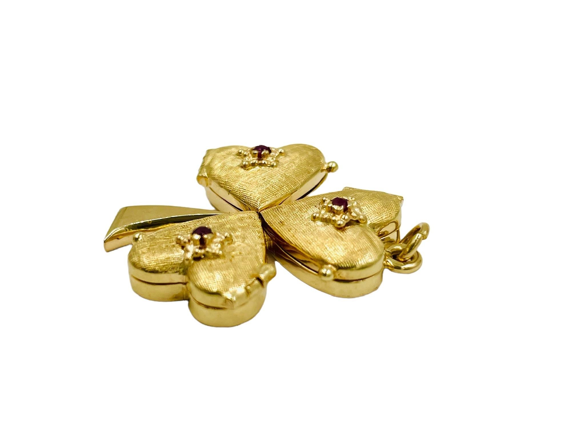 Modern Three Leaf Clover Heart Shaped Lockets Gold Pendant