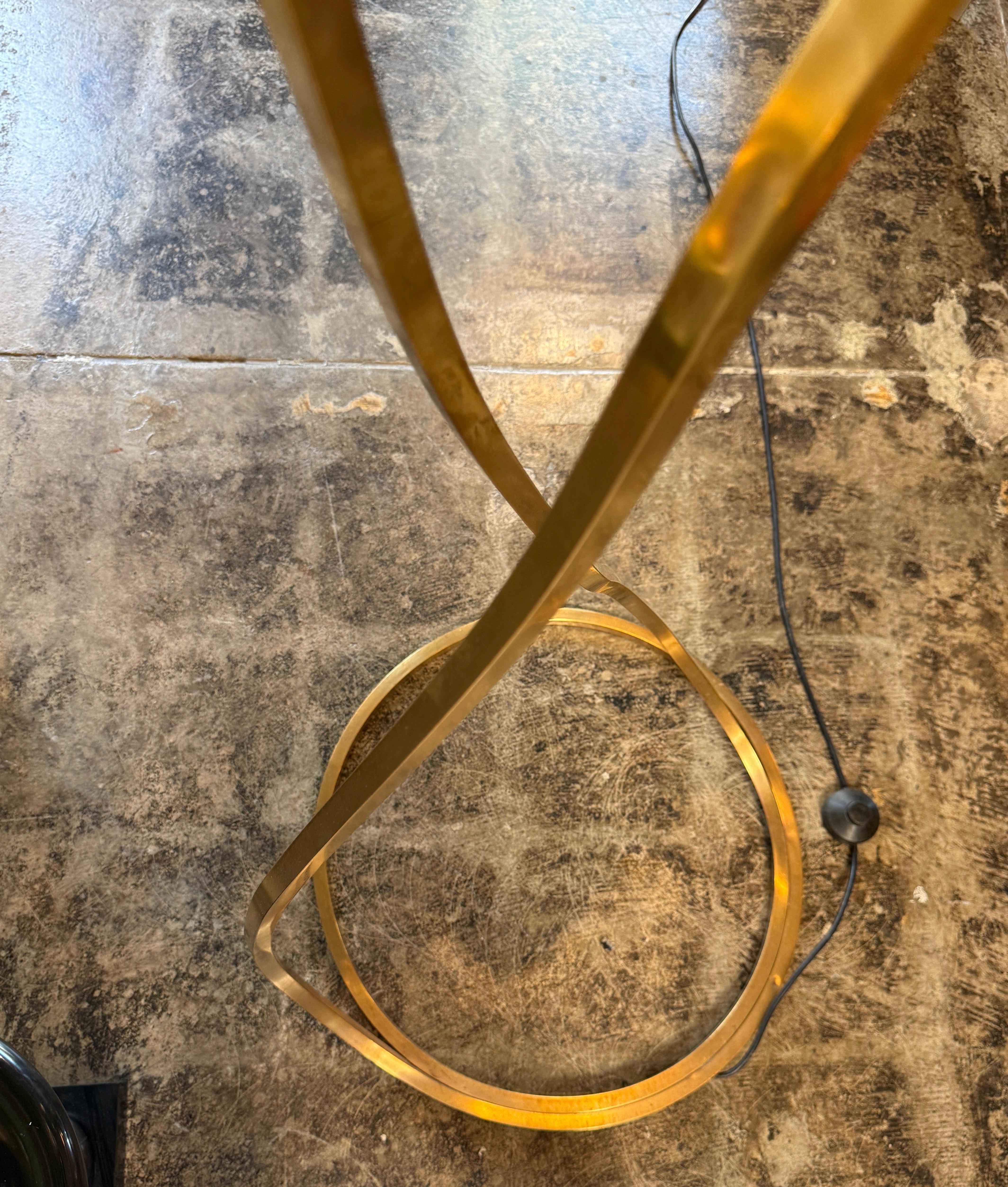 Three Leaf Floor lamp By Tommaso Barbi 70s. For Sale 5