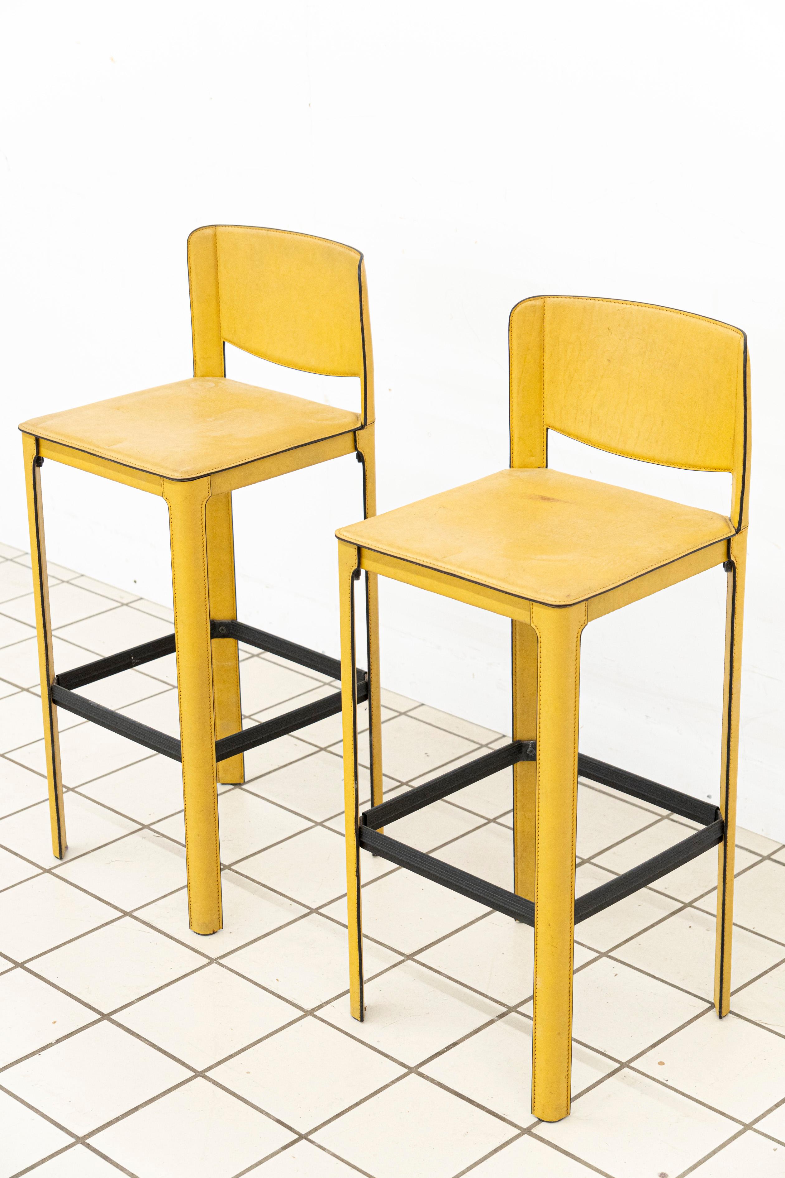 Tres taburetes de cuero de Tito Agnoli para Matteo Grassi Italiano en venta