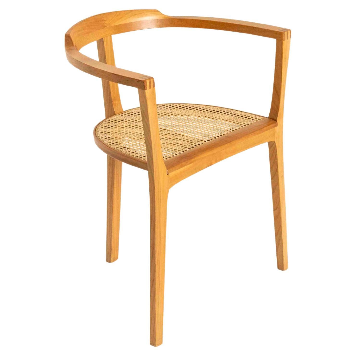 Dreibeiniger Stuhl von Xaver Seemüller aus Holz und Schilfrohr, Deutschland